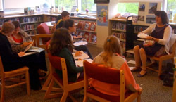 Beckie Weinheimer speaking at Syosset Public Library in NY on May 3, 2009